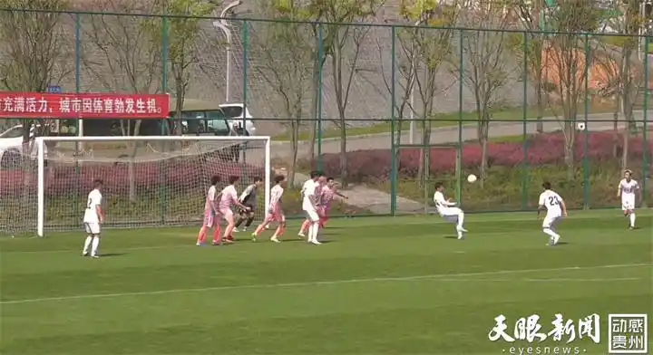 合肥业余足球队冠军_合肥业余足球联赛_合肥足球运动员