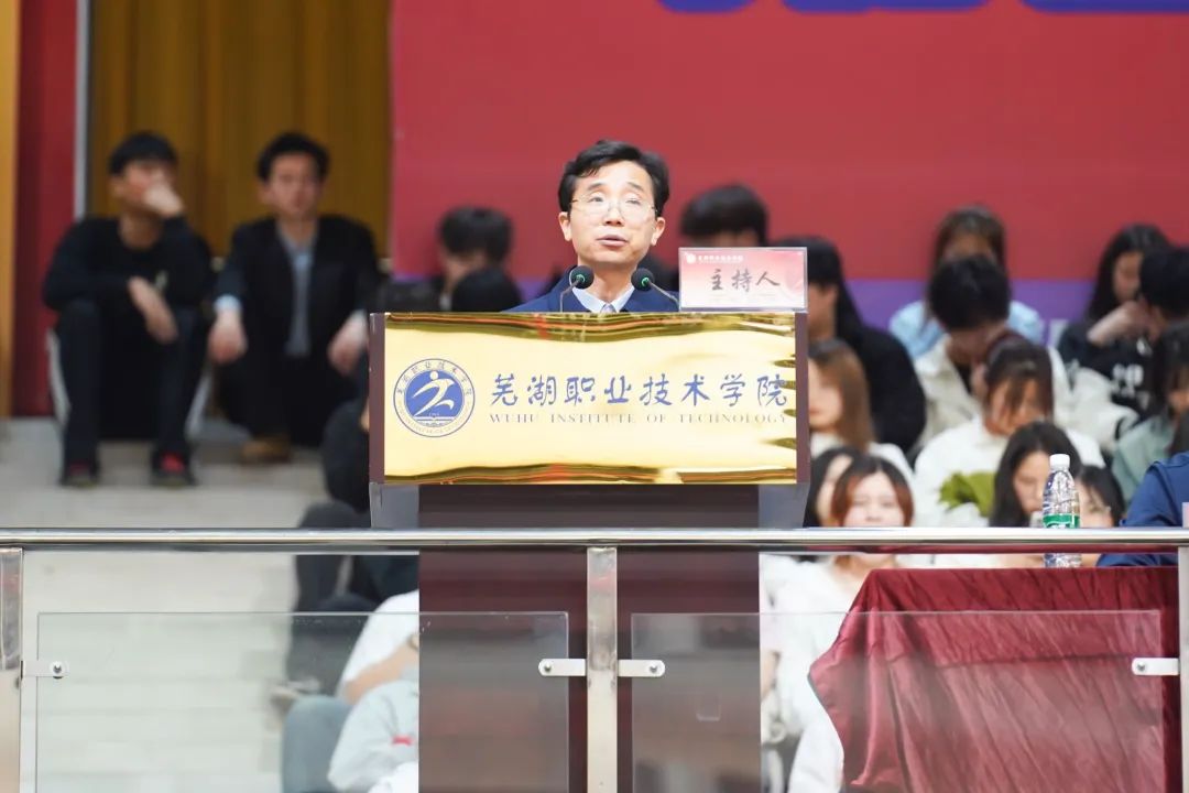 三级篮球冠军大学生有奖金吗_大学生篮球三级冠军_三级篮球冠军大学生是谁